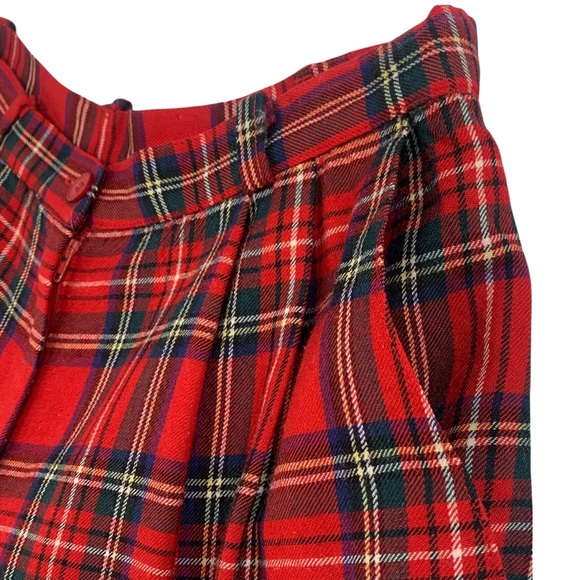 Vintage 100% Wool Red Plaid Shorts- Made in the USA by Talbots Petites - Picture 6 of 13